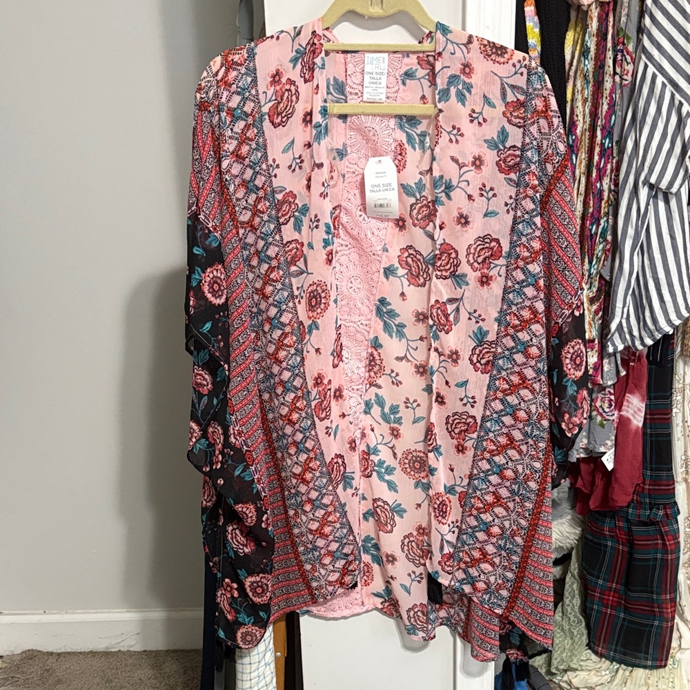 Time and Tru Pink and Red Floral Open Front Kimono